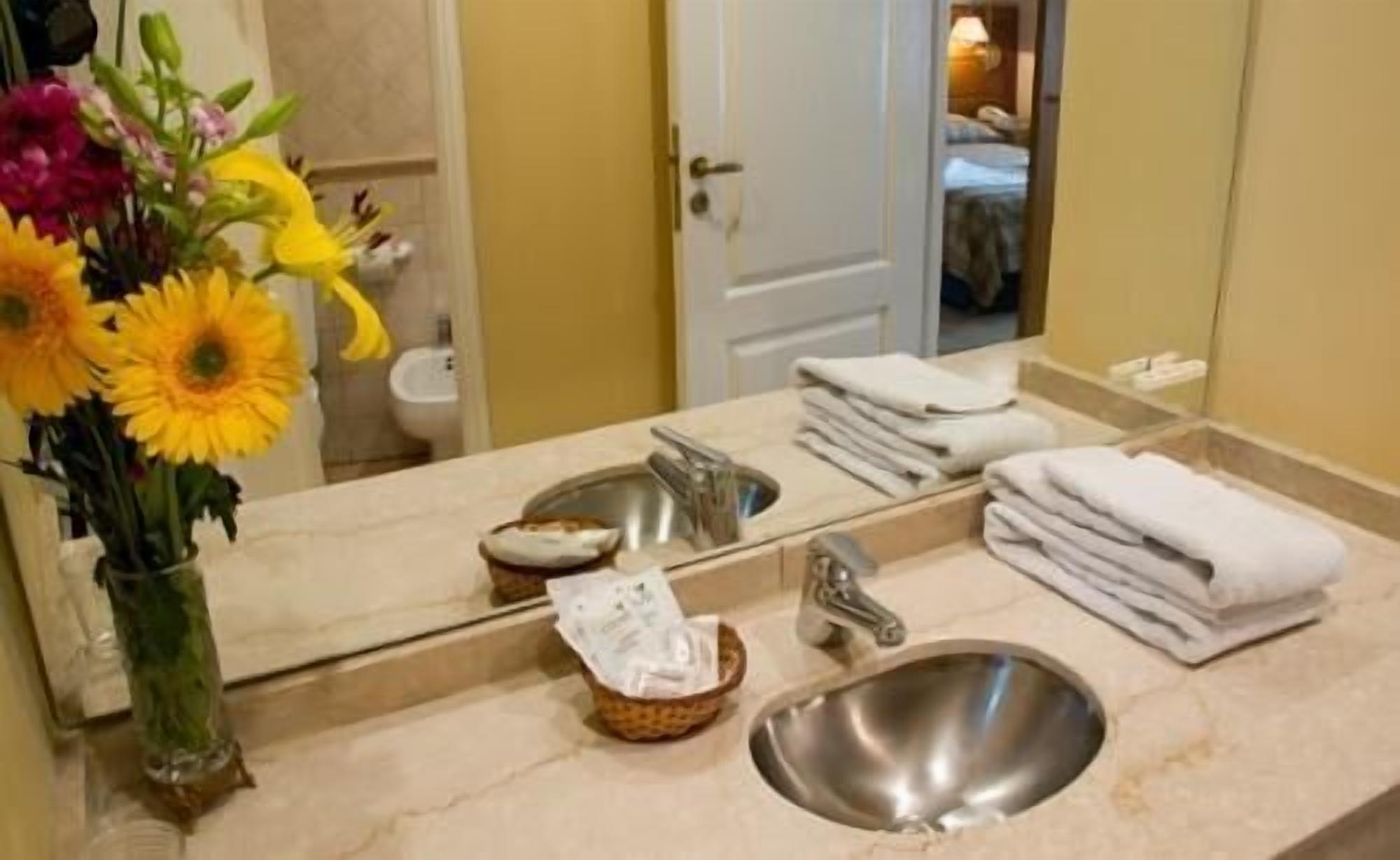 מנדוזה Hotel Provincial מראה חיצוני תמונה